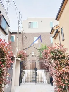 ウェルスクエア高円寺南【1階】の外観