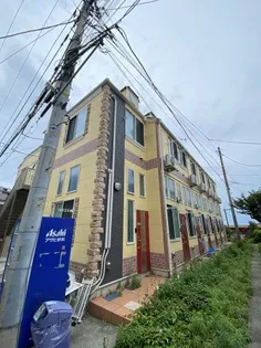 南太田レオン・ブルジョア【2階】の外観