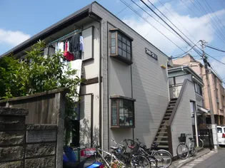 ファミーユ長崎【1階】の外観