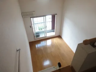 Lケープフラッツ【2階】の居間