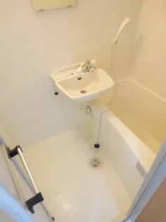 Lケープフラッツ【2階】の風呂