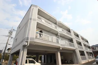 第二美鈴園レジデンス【2階】の外観