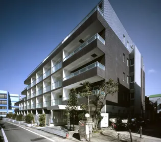 イプセ初台【4階】の外観