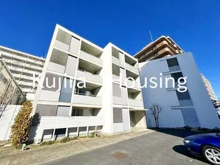 カーサ トリアーデの画像