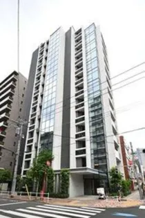 東京都新宿区四谷三栄町【マンション】の外観