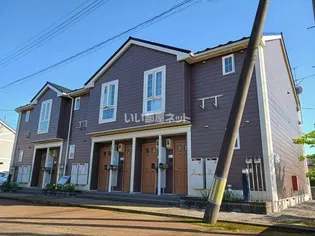 新潟県三条市東裏館2【アパート】の外観
