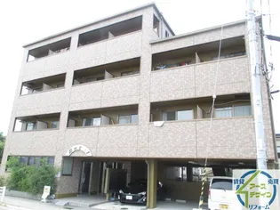 Betel【3階】の外観