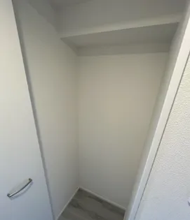 アヴァンツァーレ 2号室【2階】の内装