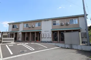 マロン【2階】の外観