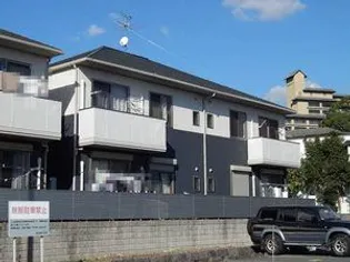 ガーデンパーク つばき【2階】の外観