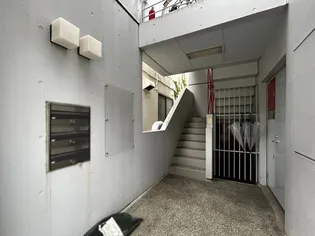 東京都杉並区和田1【マンション】の外観