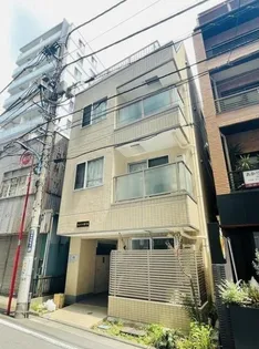 東京都新宿区三栄町【マンション】の外観