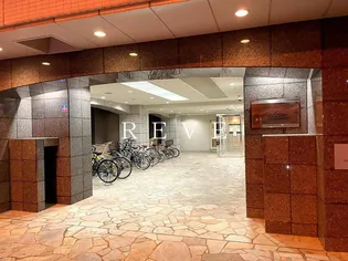 レスプリヴァルール【6階】の外観