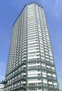 東京都新宿区市谷本村町【マンション】の外観