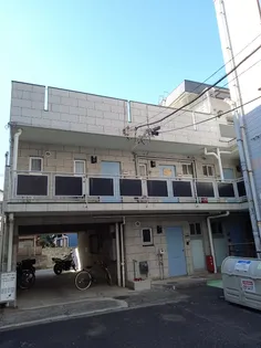 シャトー高橋【2階】の外観