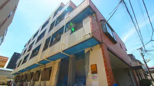 ゴ-ルドマンション【4階】の外観