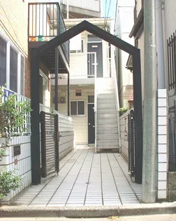 エースホーム【2階】の外観