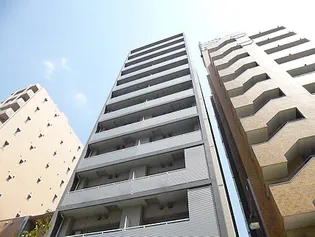 東京都新宿区西新宿4【マンション】の外観