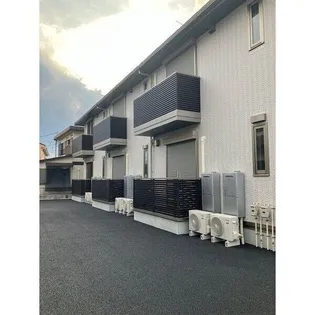 ユアメゾン南大町【1階】の外観