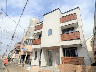 ラカーサフローレスの画像