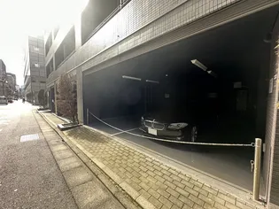 レジディア三越前【3階】の外観