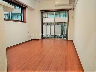 レジス立川曙町【2階】の居間