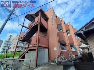 ZERO-1【1階】の外観