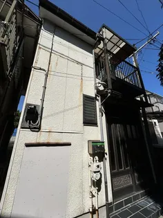 神奈川県横浜市鶴見区寛政町【一戸建】の外観