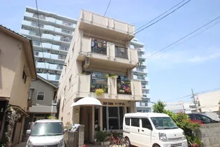 和泉ビル【3階】の外観