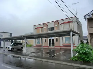 ユトリロ弥生の画像