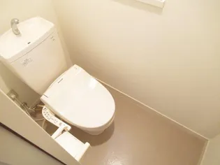 ロータスハウス【2階】の内装