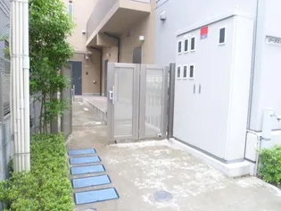 ロータスハウス【2階】の地図