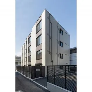 グローリオシェルト神宮前の外観