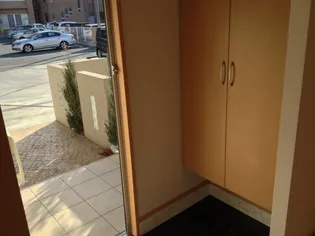 パレス.ボナール211 Aの玄関