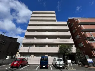 トロワフレール【1階】の外観