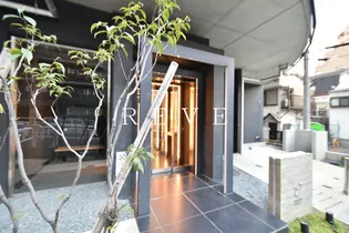 ZOOM新宿夏目坂【6階】の外観