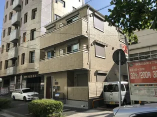 THREE ARROWS 関内の画像
