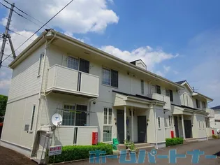 ホワイトリバー A【2階】の外観