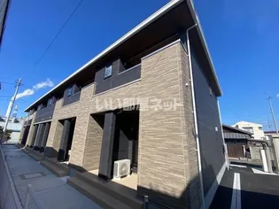 愛媛県四国中央市三島朝日2【アパート】の外観