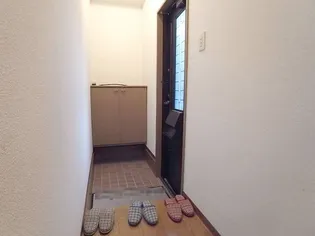 ラ・メルヴェーユの玄関