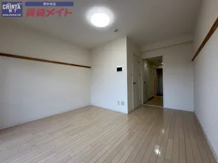 SーFORT三重大学前【3階】の居間