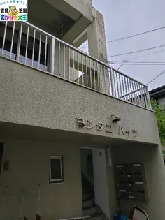 ヨシタニハイツ【3階】の外観