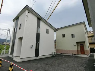 長野県岡谷市長地権現町2【一戸建】の外観