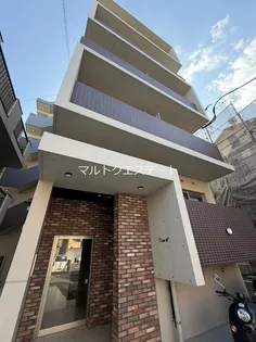 BASE 1st【4階】の外観