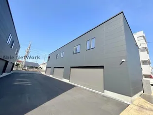 CASA GARAGE FIORIRE IIの画像