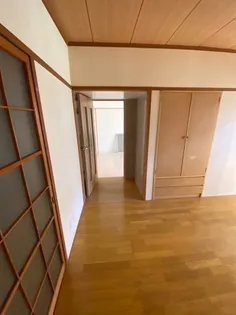 YDハイツ【1階】の居間