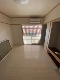 YDハイツ【1階】の居間