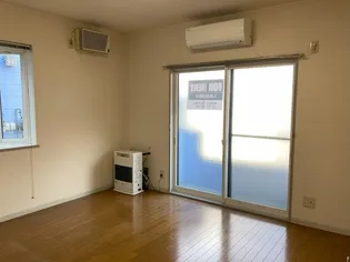 サウザンドリーフB【2階】の居間