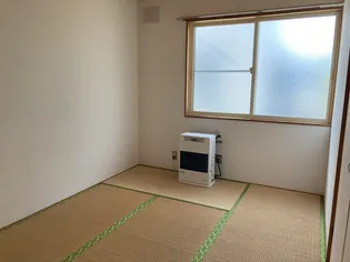 サウザンドリーフB【2階】の内装