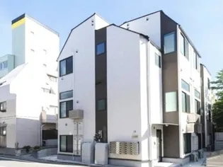 Shanti Casa 四谷若葉【1階】の外観